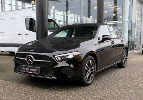 Mercedes-Benz A 250, 2023