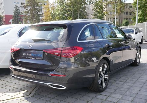 Mercedes-Benz C 300, 2023 3