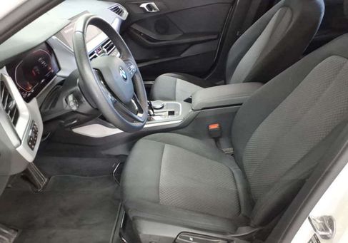 BMW 120, 2022