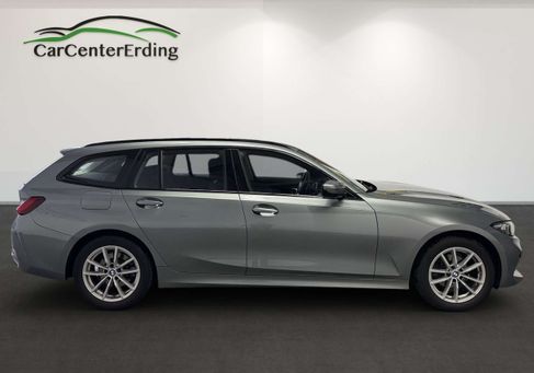 BMW 318, 2022