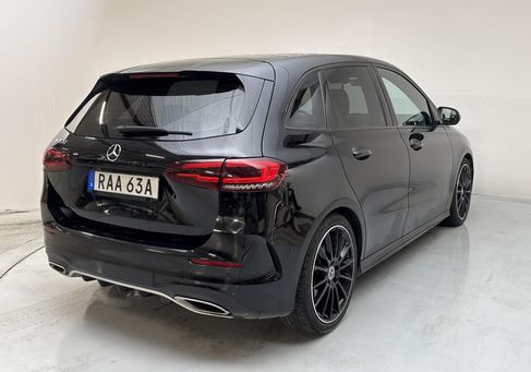 Mercedes-Benz B 200, 2023