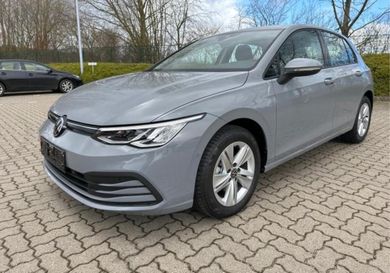 Volkswagen Golf, 2023