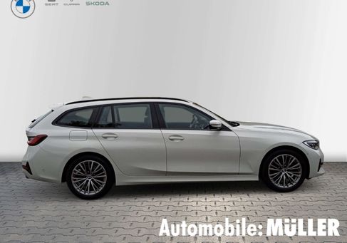 BMW 320, 2022
