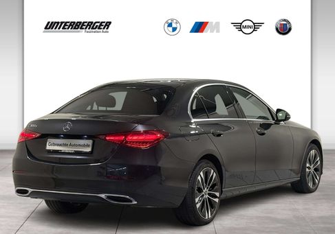 Mercedes-Benz C 300, 2022 3