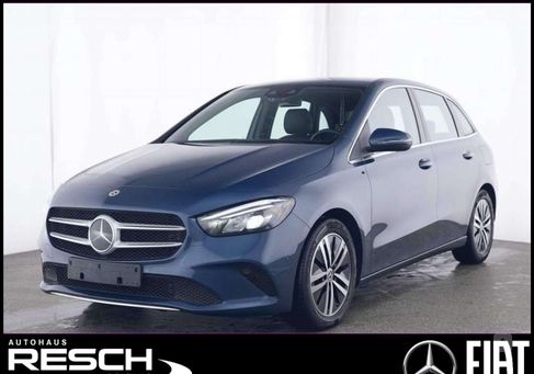 Mercedes-Benz B 200, 2022