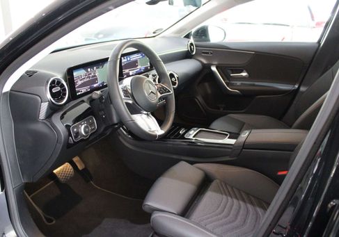 Mercedes-Benz A 200, 2025 3