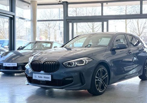 BMW 118, 2024