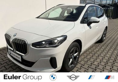 BMW 220, 2025