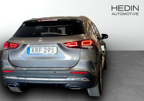 Mercedes-Benz GLA 200, 2021