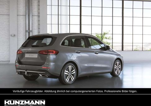 Mercedes-Benz B 200, 2022