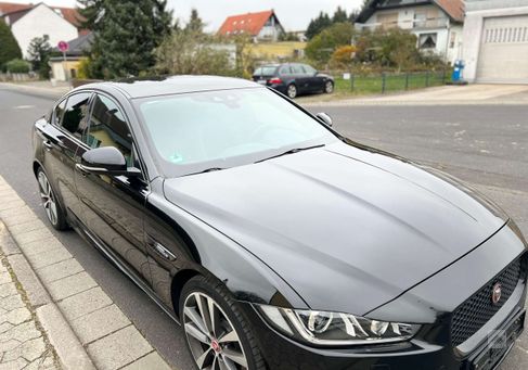 Jaguar XE, 2017