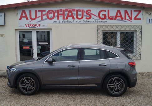 Mercedes-Benz GLA 200, 2020