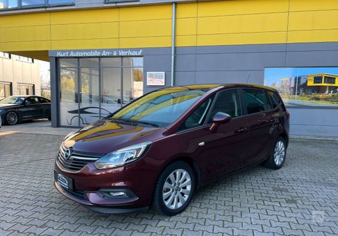 Opel Zafira, 2018