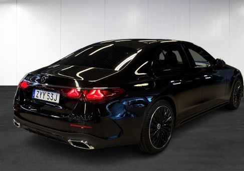 Mercedes-Benz E 300, 2026 3