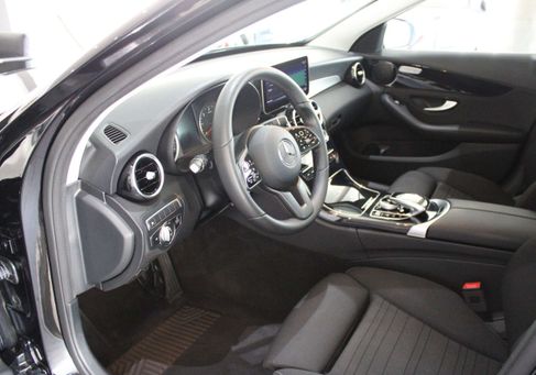 Mercedes-Benz C 200, 2019 3