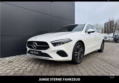 Mercedes-Benz A 200, 2023