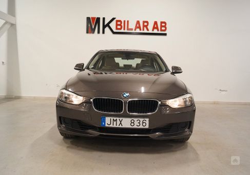 BMW 320, 2013