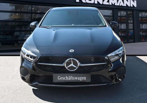 Mercedes-Benz A 200, 2026