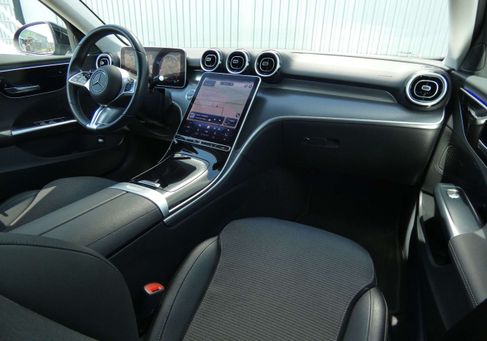 Mercedes-Benz C 200, 2023