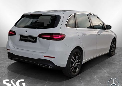 Mercedes-Benz B 200, 2024