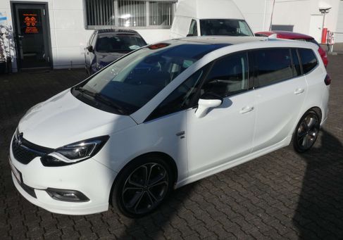 Opel Zafira, 2017