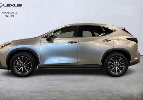 Lexus NX, 2025