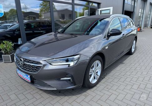 Opel Insignia, 2022