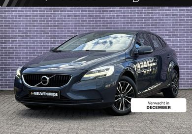 Volvo V40, 2020