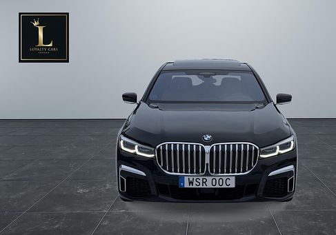 BMW 740, 2022