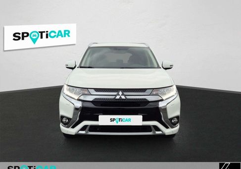 Mitsubishi Outlander, 2020