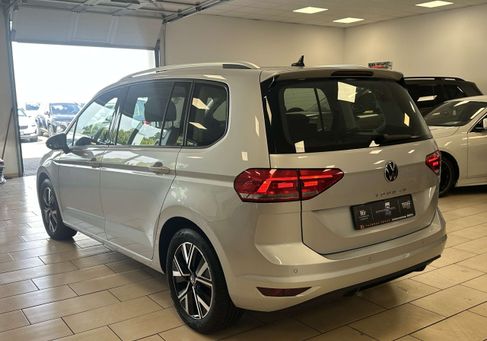 Volkswagen Touran, 2024 3