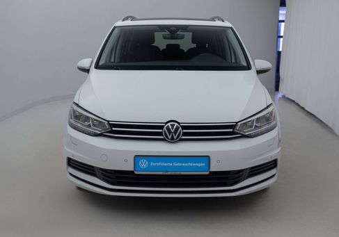 Volkswagen Touran, 2023 3