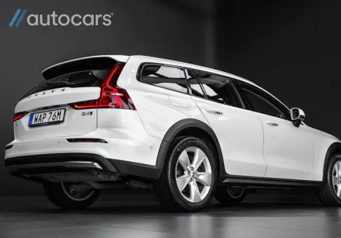 Volvo V60 Cross Country, 2024