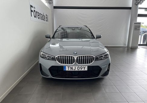 BMW 330, 2025 2