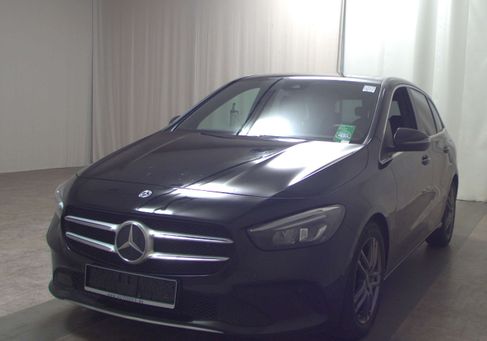 Mercedes-Benz B 200, 2021