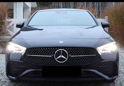 Mercedes-Benz CLA 200, 2022