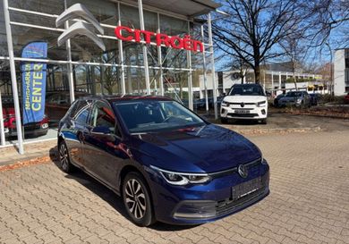 Volkswagen Golf, 2022