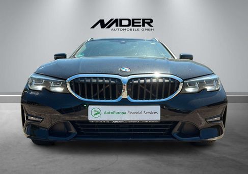 BMW 330, 2021