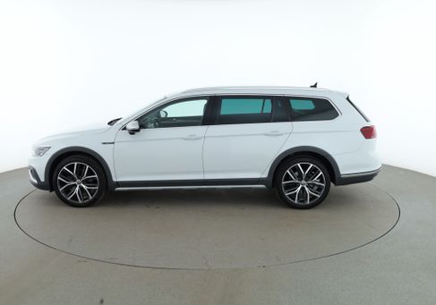 Volkswagen Passat, 2023