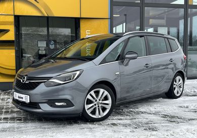 Opel Zafira, 2018
