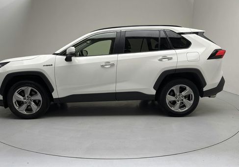 Toyota RAV 4, 2021