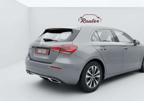 Mercedes-Benz A 180, 2022