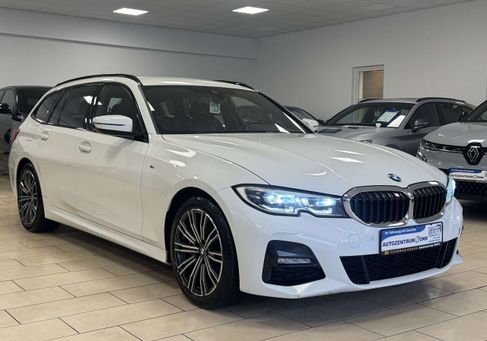 BMW 330, 2021