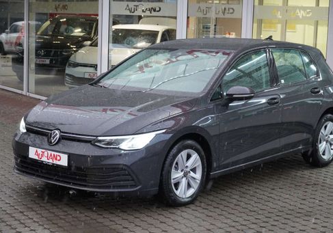 Volkswagen Golf, 2022