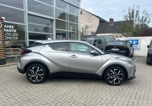 Toyota C-HR, 2021