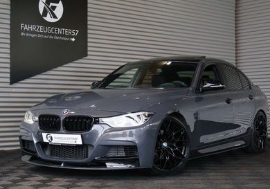 BMW 330, 2018