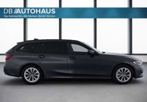 BMW 330, 2021