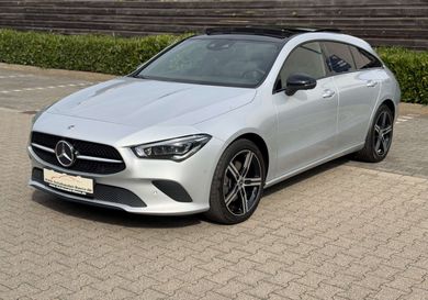 Mercedes-Benz CLA 200, 2022