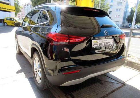 Mercedes-Benz GLA 200, 2021 3