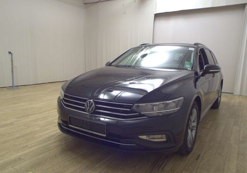Volkswagen Passat, 2022